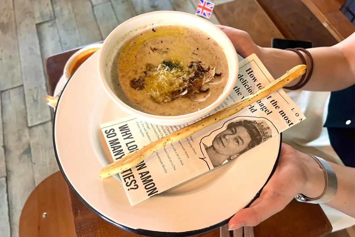 韓国旅行 ソウル 江南 江南グルメ 江南カフェ ロンドンベーグルミュージアム 韓国ベーグル 少女時代 IZ*ONE EXO WonderGirls