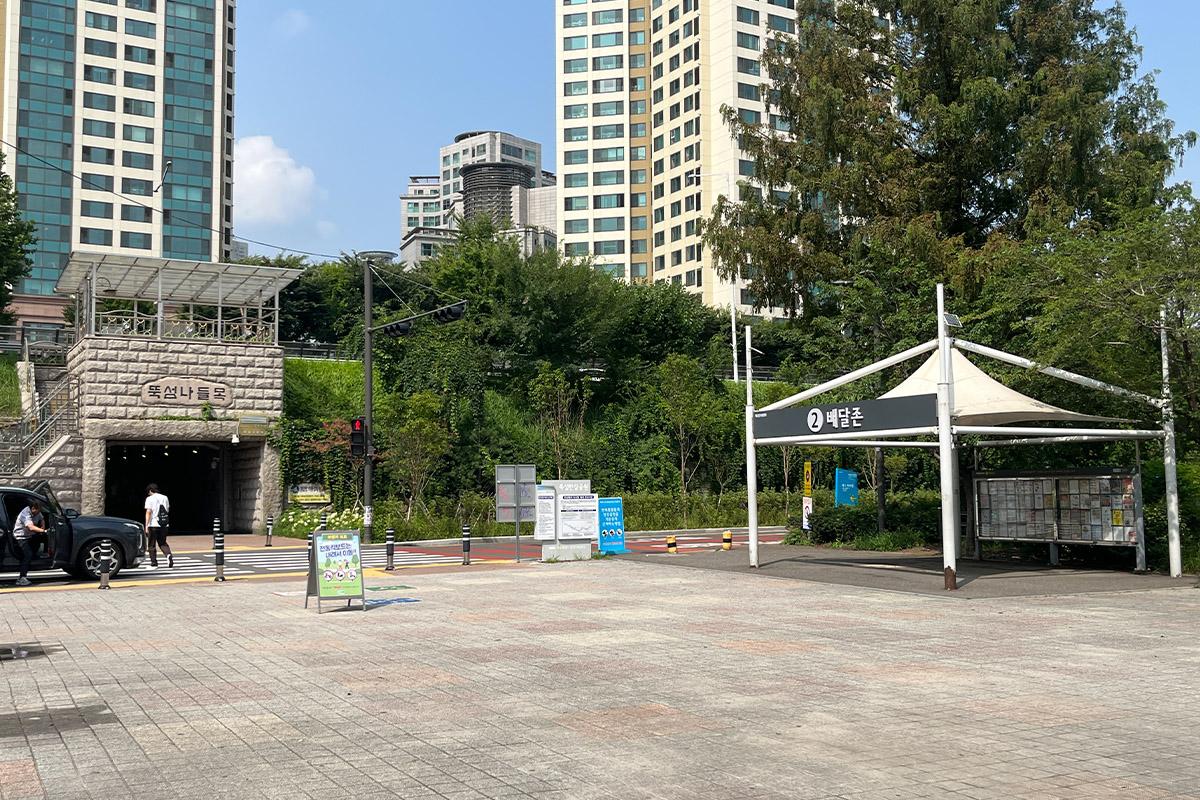 韓国旅行 ソウル 建大 漢江公園 ヒーリングテント ピクニック