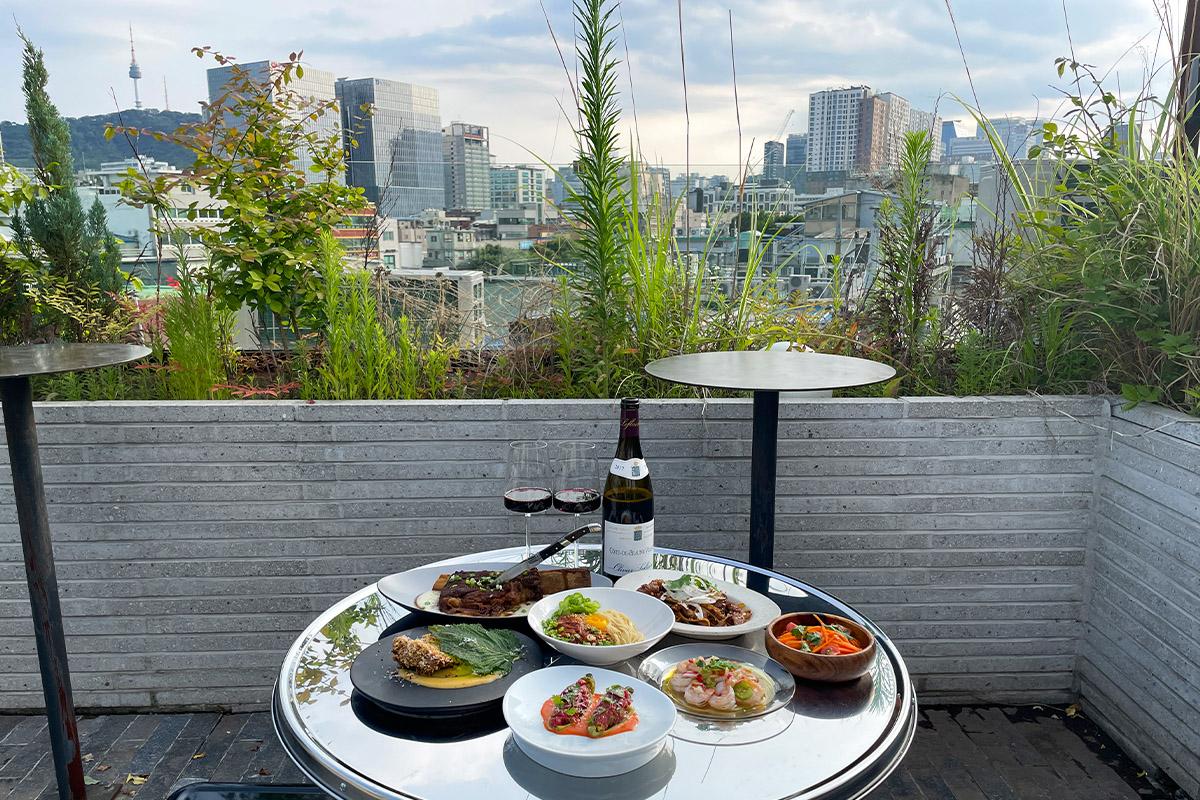 广藏市场 Hidden Hour 中的精品用餐体验