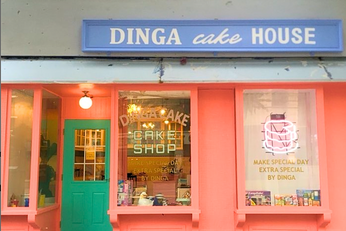 Dinga Cake - quán cafe xinh như bước ra từ truyện cổ tích ở Hàn Quốc