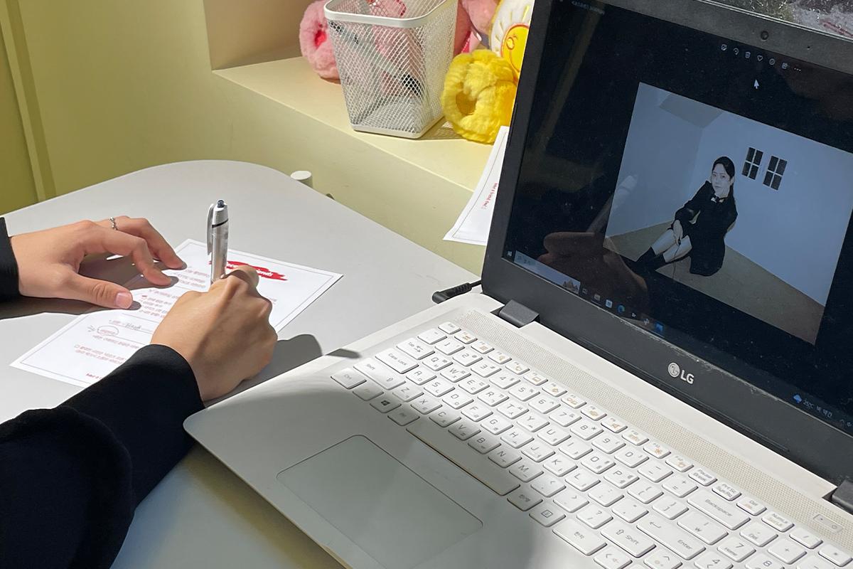 韓國旅行 釜山旅行 釜山活動 釜山照相館 釜山自助照相館 Because Friends 西面店 閣樓 沙地 價錢 預約