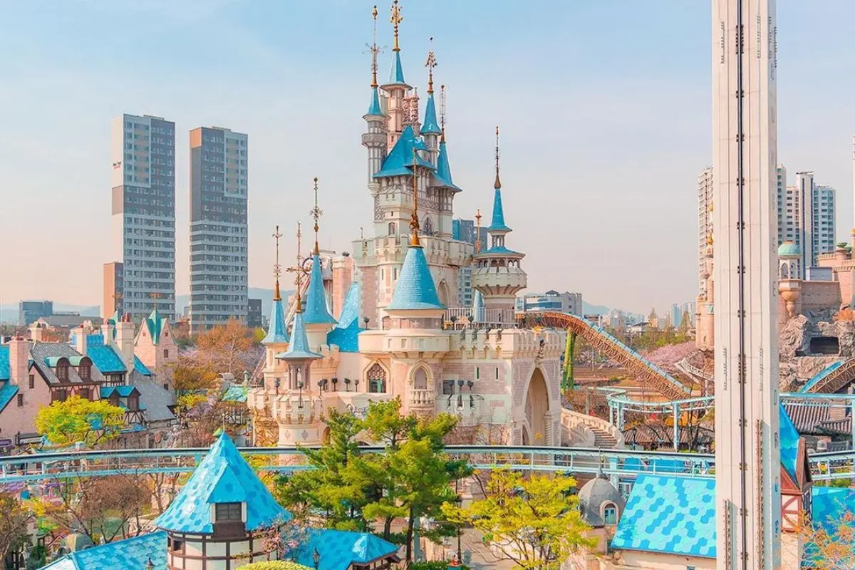 Thoả sức giải trí ở Lotte World và Everland