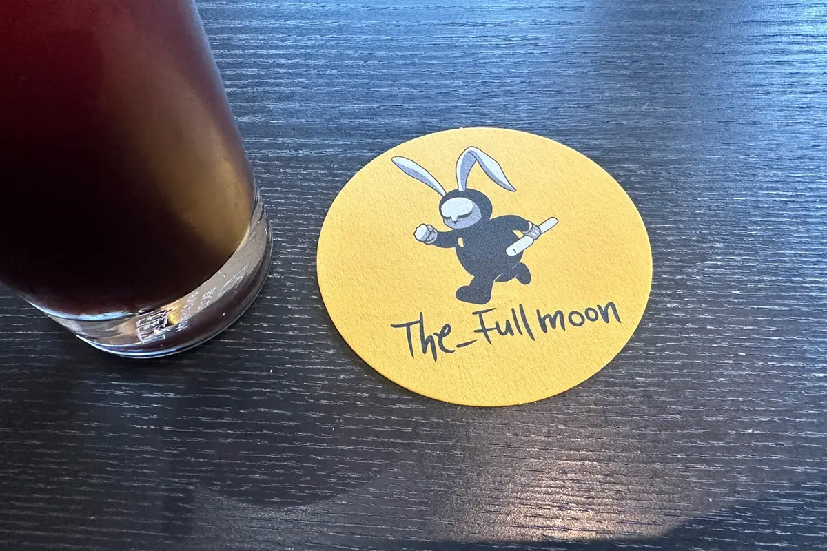 大满月吉祥物雕像提供愉快氛围