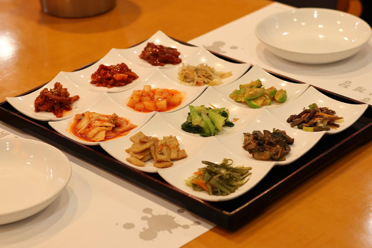 明洞美食 酱蟹 韩式料理推荐 2025 明洞美食