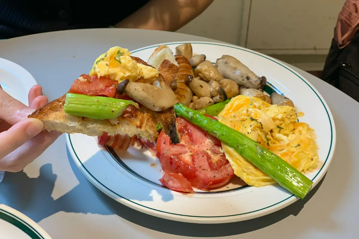 韓国旅行 ソウル 蚕室 ロッテワールド 石村湖 松理団通り ロッテワールドタワー 青瓦屋 k-popアイドル GINGER BEAR 松鶏屋 ピワピョルタッカルビ Creatripパッケージ優待券 WICKER PARK WEST ロッテワールドモール ソウルスカイ 韓国観光公社 K-food