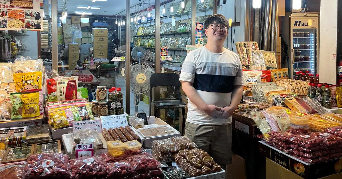 Cheonsaengyeonbun | Gwangjang Market Souvenir Shop