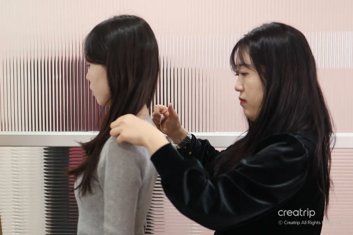 personal colour personal color 個人色彩診斷 韓國personal colour 首爾personal colour中心 首爾personal colour推薦 體型分析 臉型分析 韓國化妝 化妝體驗 汝矣島 ocollor 價錢 預約