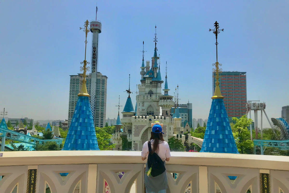 国旅行 ソウル 景福宮 景福宮夜間観覧 韓国秋 ロッテワールド エバーランド 韓服レンタル パーソナルカラー診断 韓国写真館 プロフィール写真 制服レンタル ENHYPEN プーバオ 漢江 デリバリー 韓国ペダル 漢江ピクニック