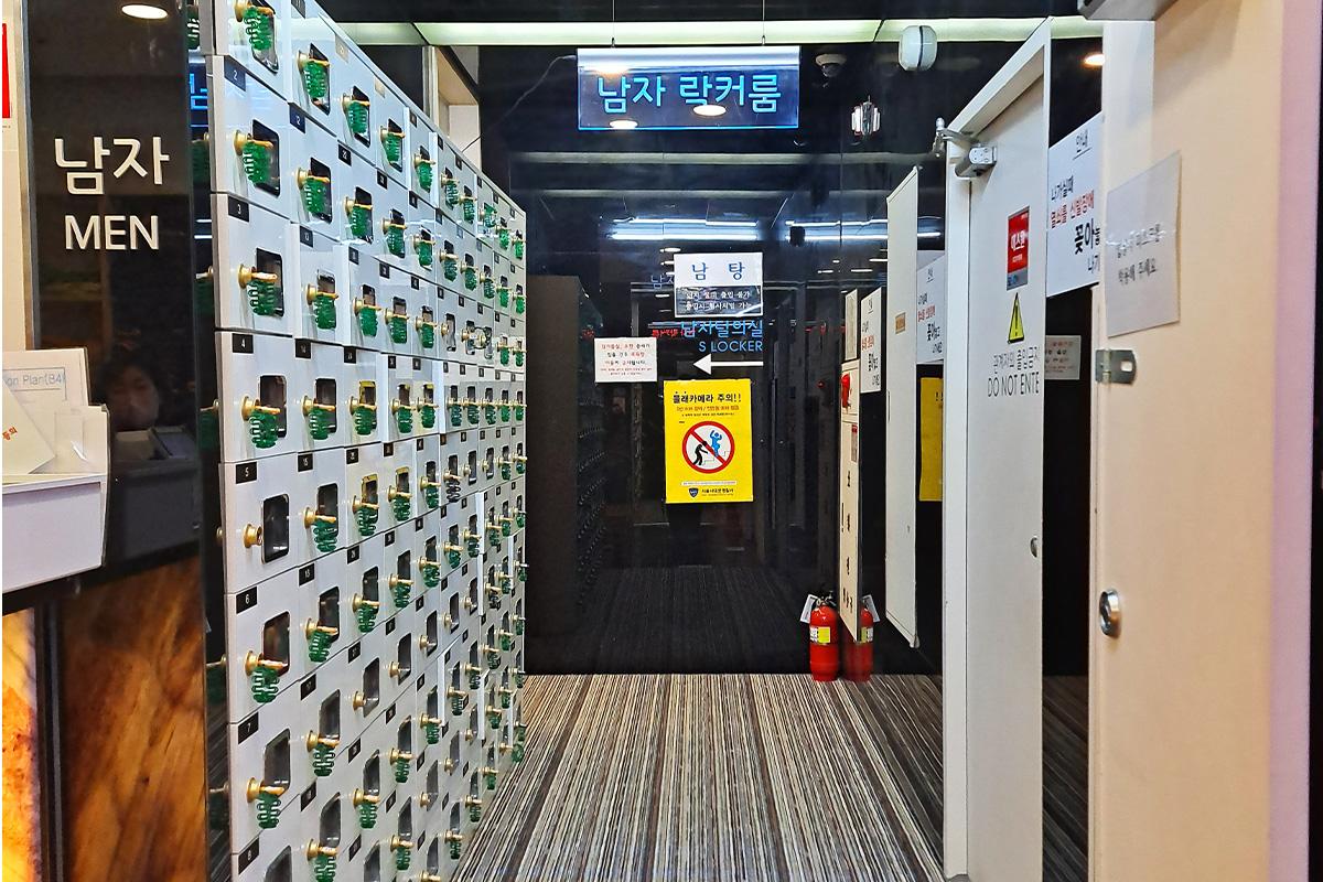 弘大24小時火爐三溫暖 汗蒸幕 弘大站 弘大入口站 弘大汗蒸幕 首爾汗蒸幕 桑拿 蒸汽房 蒸氣房 汗蒸幕推薦 2025