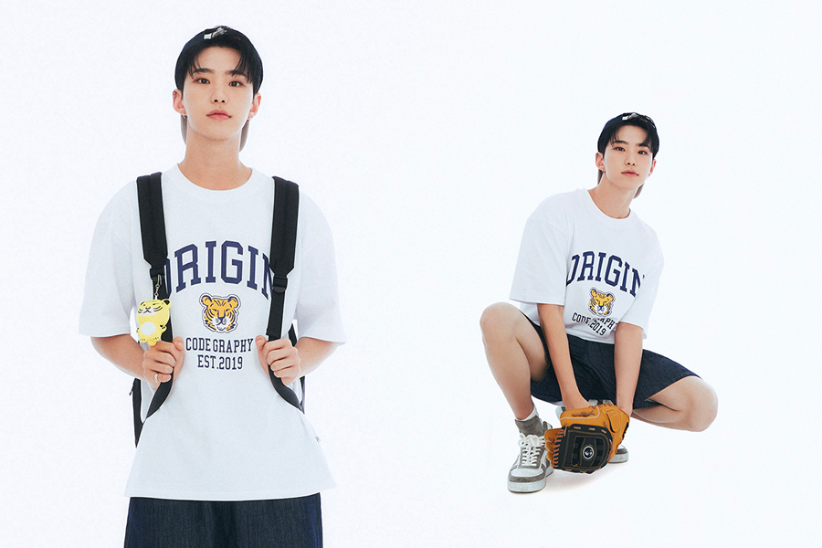 白色T恤，印有'ORIGIN'字样和虎头图案，搭配深色短裤，Codegraphy系列
