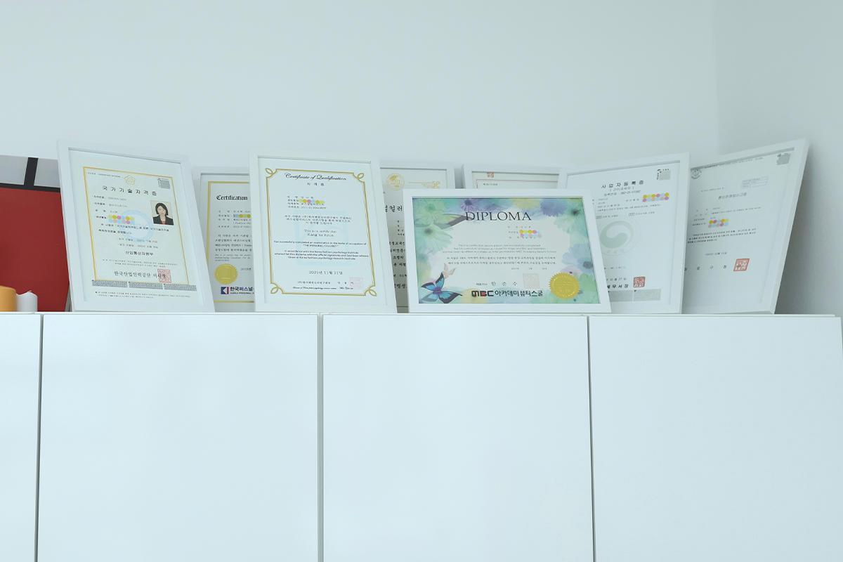 VIVIDKANG 弘大 弘大入口站 個人色彩鑑定 個人色彩檢測 個人色彩診斷 2025