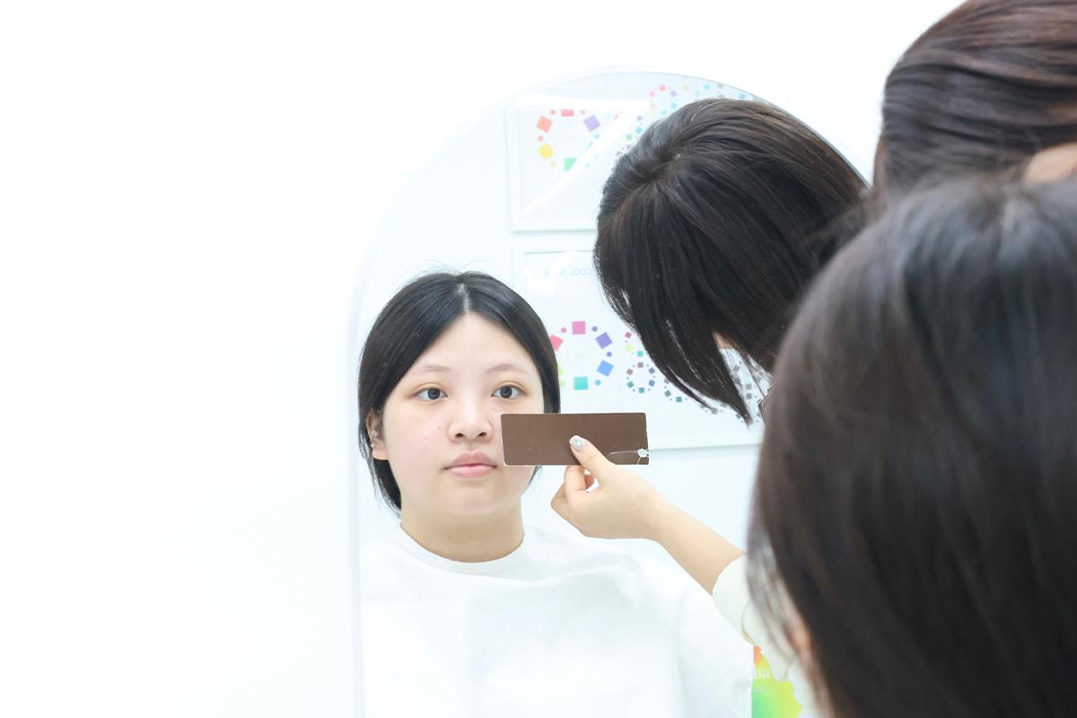 VIVIDKANG 弘大 弘大入口站 個人色彩鑑定 個人色彩檢測 個人色彩診斷 2025