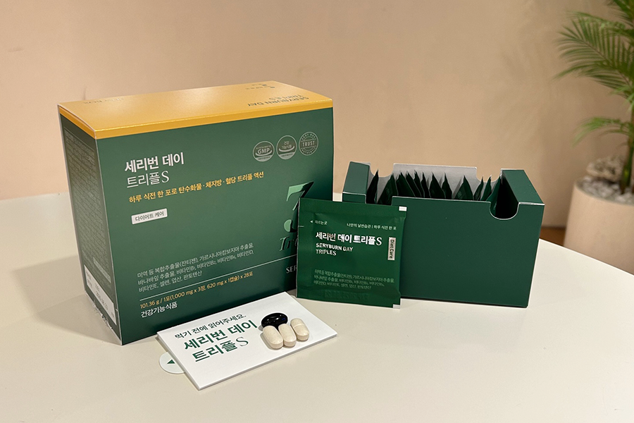 合成维生素的TripleS复合减脂锭服用产品。