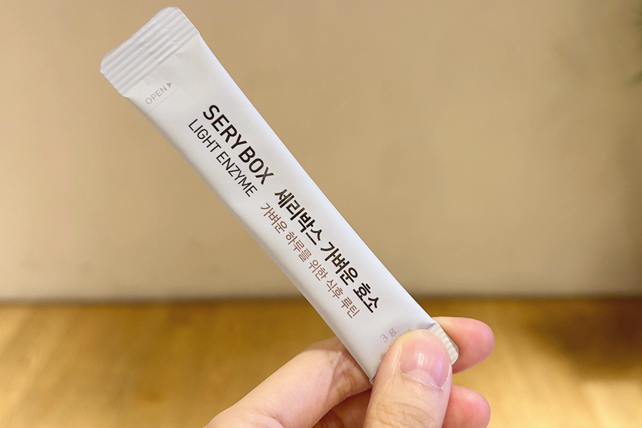 独立包装，易于出门随身携带的谷物轻盈酵素产品。