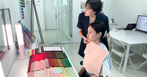 韓國美業 韓國旅遊 COCORY色彩研究所 弘大 弘大入口站 個人色彩鑑定 個人色彩檢測 個人色彩診斷