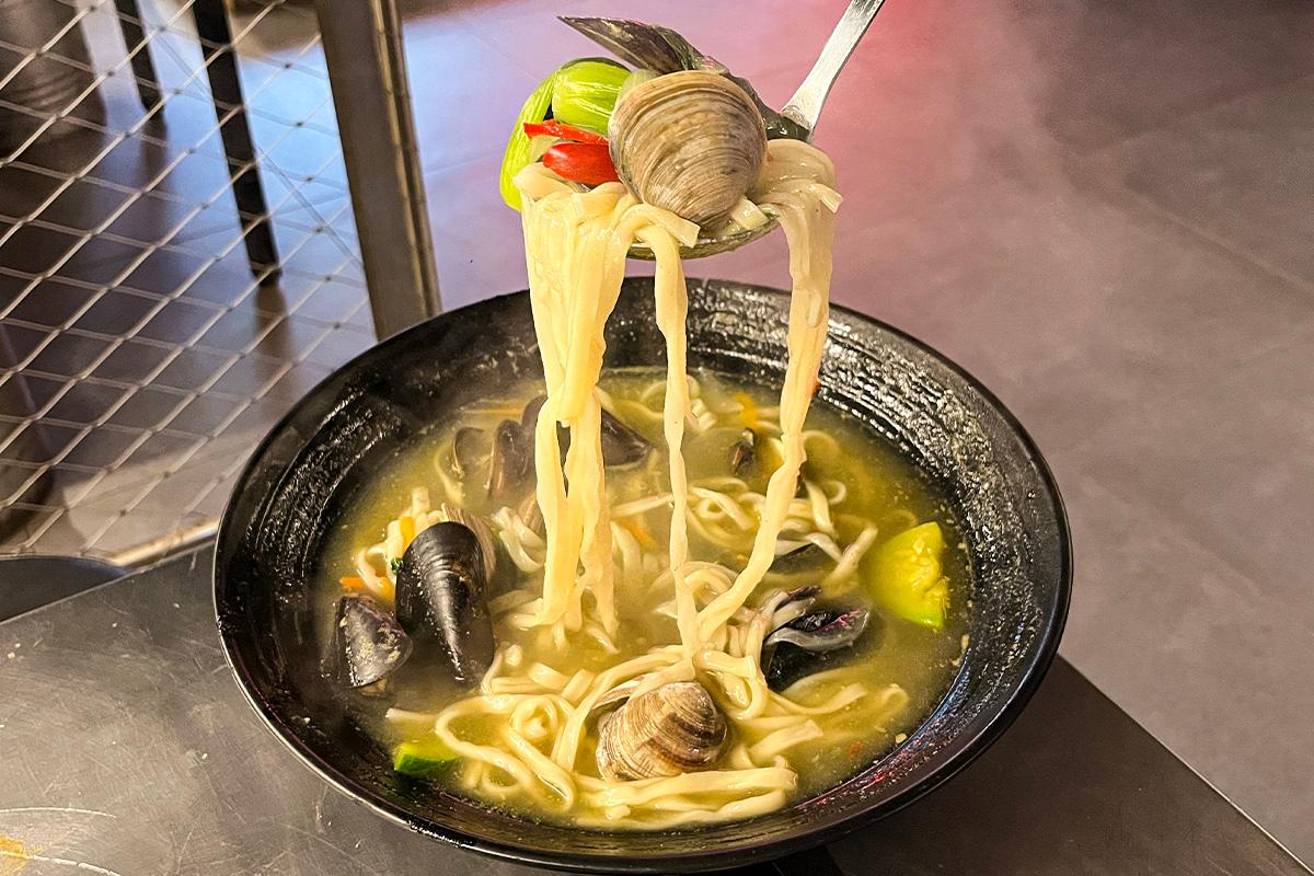 韓國美食 首爾美食 弘大餐廳 韓國燒貝殼 韓國烤貝殼 貝殼 海鮮 燒海鮮 弘大 夏威夷烤貝殼 Hawaii Shellfish 價錢 menu 預約