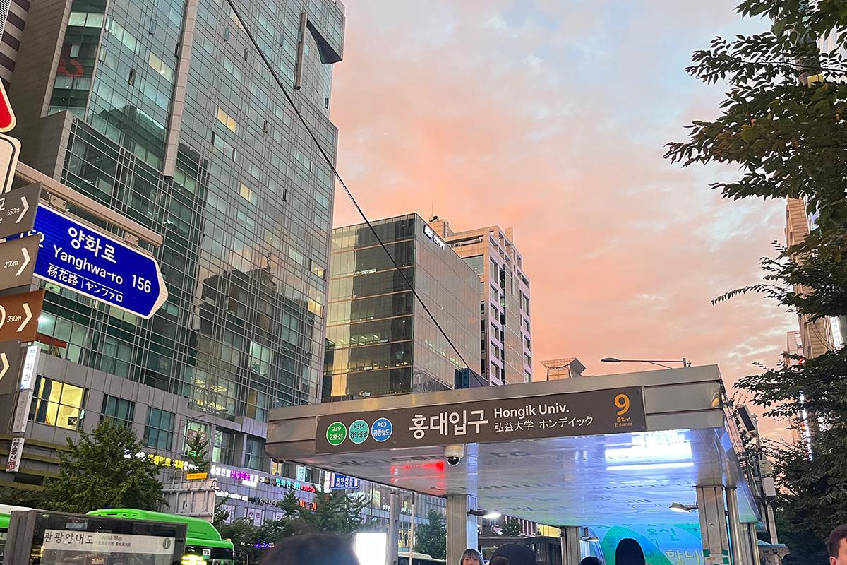 韓國美食 首爾美食 弘大餐廳 韓國燒貝殼 韓國烤貝殼 貝殼 海鮮 燒海鮮 弘大 夏威夷烤貝殼 Hawaii Shellfish 前往方法 評價