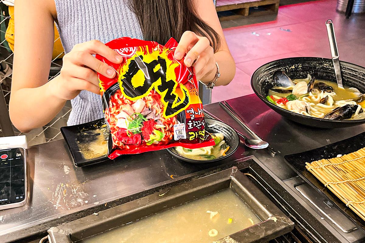 韓國美食 首爾美食 弘大餐廳 韓國燒貝殼 韓國烤貝殼 貝殼 海鮮 燒海鮮 弘大 夏威夷烤貝殼 Hawaii Shellfish 價錢 menu 預約