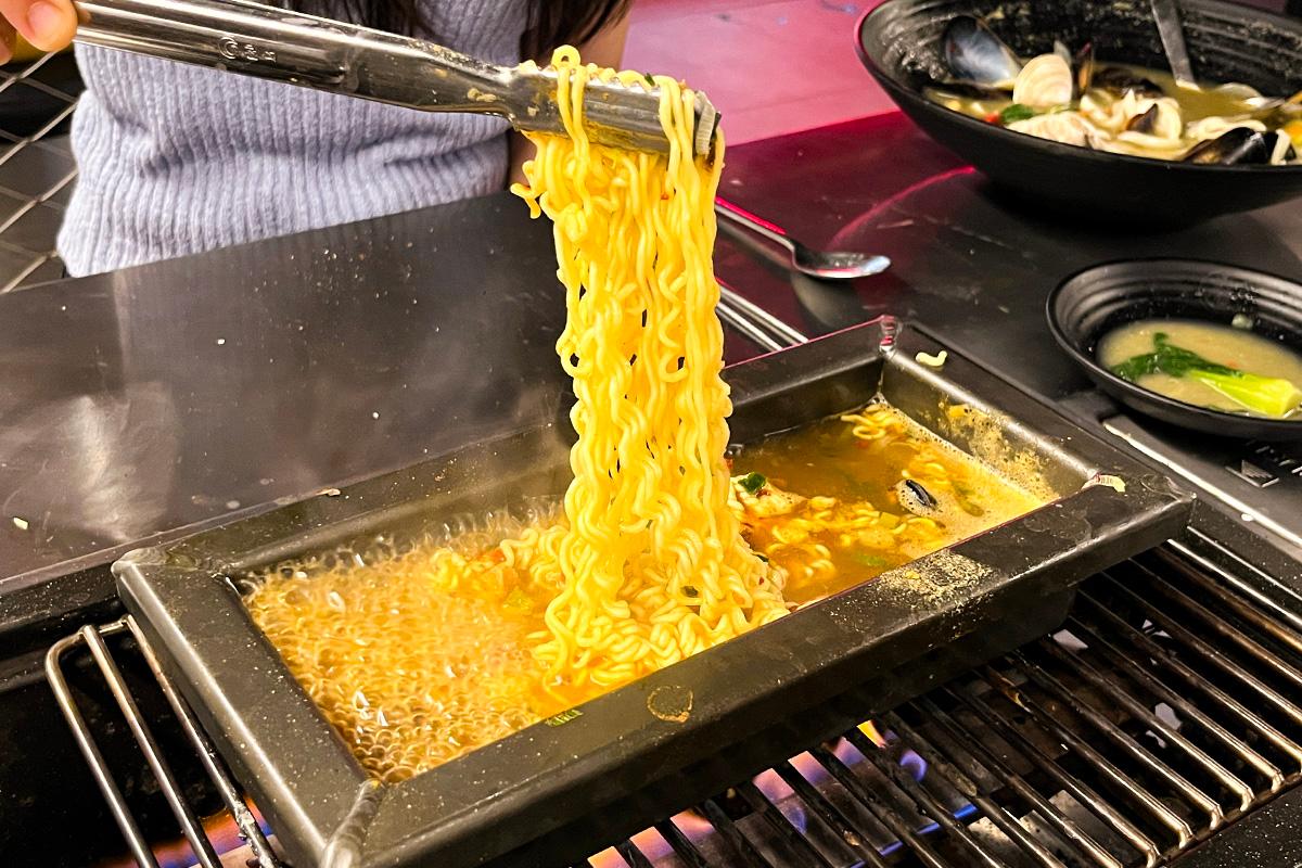 韓國美食 首爾美食 弘大餐廳 韓國燒貝殼 韓國烤貝殼 貝殼 海鮮 燒海鮮 弘大 夏威夷烤貝殼 Hawaii Shellfish 價錢 menu 預約