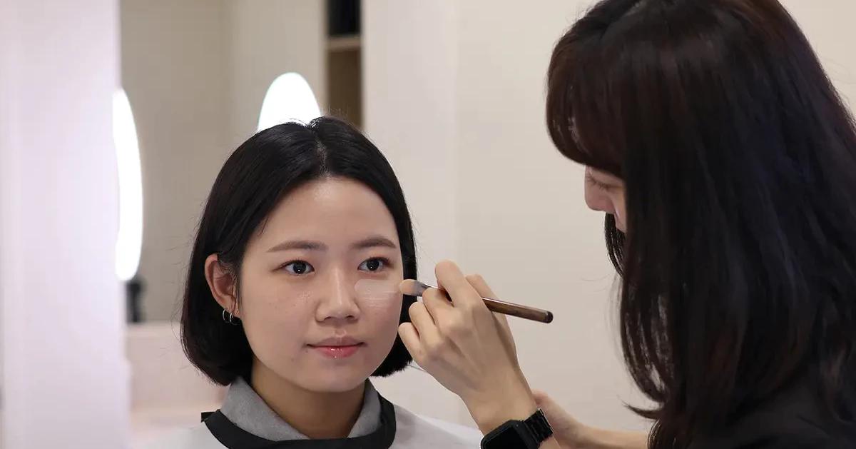 弘大ヘアメイクサロン│and Allis