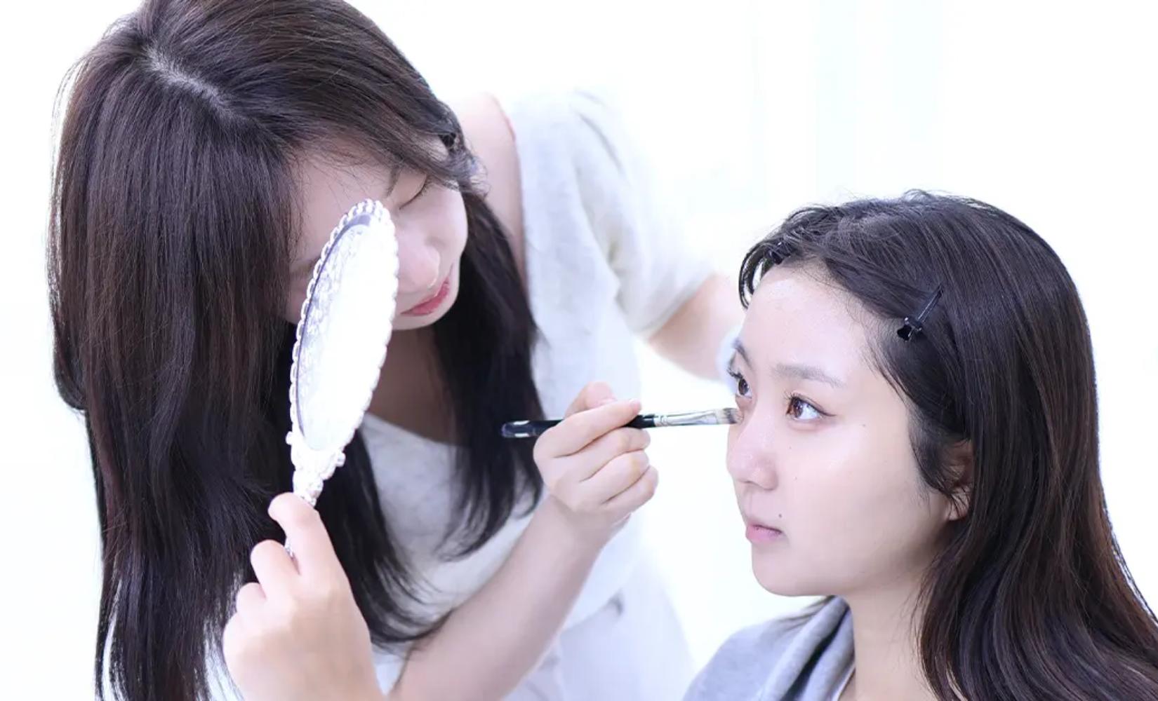弘大韓妝體驗 | ROA.MAKEUP