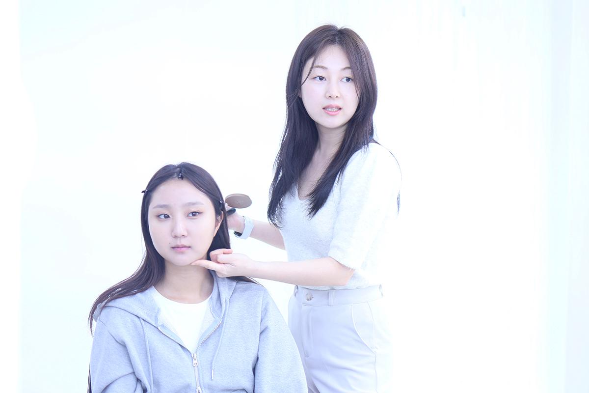 韓系美容化妝 弘大美妝諮詢 首爾美妝諮詢 弘大入口站 韓系美妝 韓國美妝 弘大化妝教學 ROA.MAKEUP