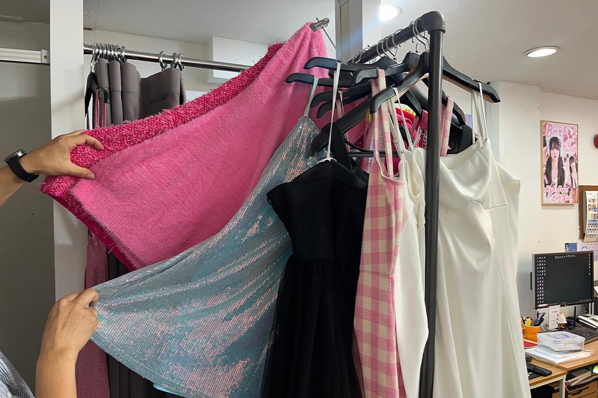 Modelro Studio 韓國照相館 韓國個人照 韓國團體照 韓國友情照 韓國情侶照 弘大照相館 弘大studio 弘大攝影 首爾攝影 延南洞