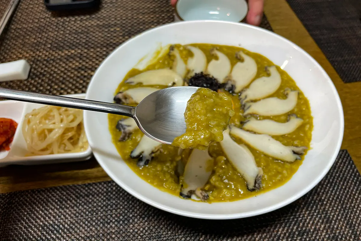 韓国旅行 韓国料理 韓国お粥 瑞源(ソウォン) ソウル 明洞 明洞グルメ ソウル旅行韓国、韓国旅行、韓国ひとり旅行、韓国1人旅行、韓国おひとり様旅行、1人韓国、ひとり韓国、一人韓国、おひとり様韓国、1人韓国旅行、ひとり韓国旅行、一人韓国旅行、おひとり様韓国旅行、韓国ひとりごはん、韓国一人ごはん、韓国1人ごはん、韓国ひとりご飯、韓国一人ご飯、韓国1人ご飯、韓国1人飯、韓国一人飯、韓国ひとり飯、ソウル旅行、1人ソウル旅行、ひとりソウル旅行、ホンパブ、HONPAB、ひとりご飯、一人ご飯、1人ご飯、ひとり飯、1人飯、一人飯、ソウル一人OK店、ソウルひとりOK店、ソウル1人OK店、ホンパブパス、一人タッカンマリ、1人タッカンマリ、1人焼肉、1人プデチゲ、1人サムギョプサル、1人しゃぶしゃぶ、1人コプチャン、1人ナッコプセ、1人チゲ、1人ポッサム、1人チョッパル、1人ユッケ、韓国定食、ソウル定食、1人ピザ