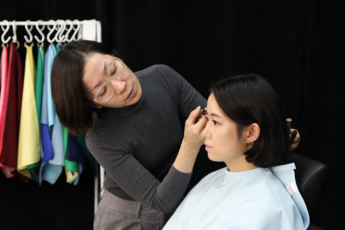 化妝 韓國化妝 韓國美妝 上門化妝服務 韓國上門化妝服務 韓式妝髮 valla lab 價錢 預約 酒店 住宿