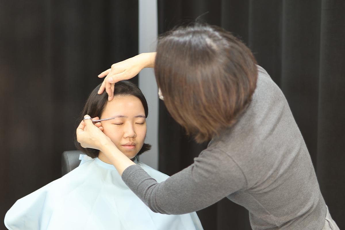 化妝 韓國化妝 韓國美妝 上門化妝服務 韓國上門化妝服務 韓式妝髮 valla lab 價錢 預約 酒店 住宿