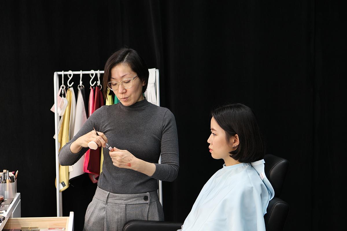 化妝 韓國化妝 韓國美妝 上門化妝服務 韓國上門化妝服務 韓式妝髮 valla lab 價錢 預約 酒店 住宿