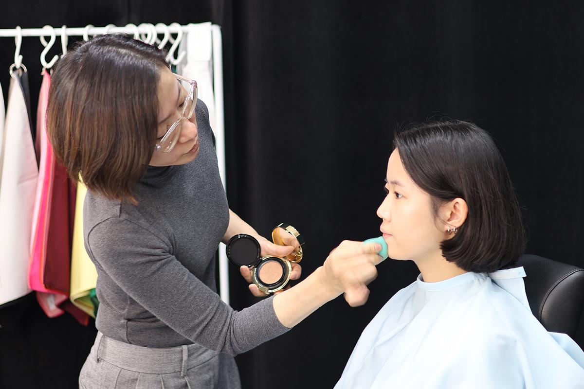 化妝 韓國化妝 韓國美妝 上門化妝服務 韓國上門化妝服務 韓式妝髮 valla lab 價錢 預約 酒店 住宿