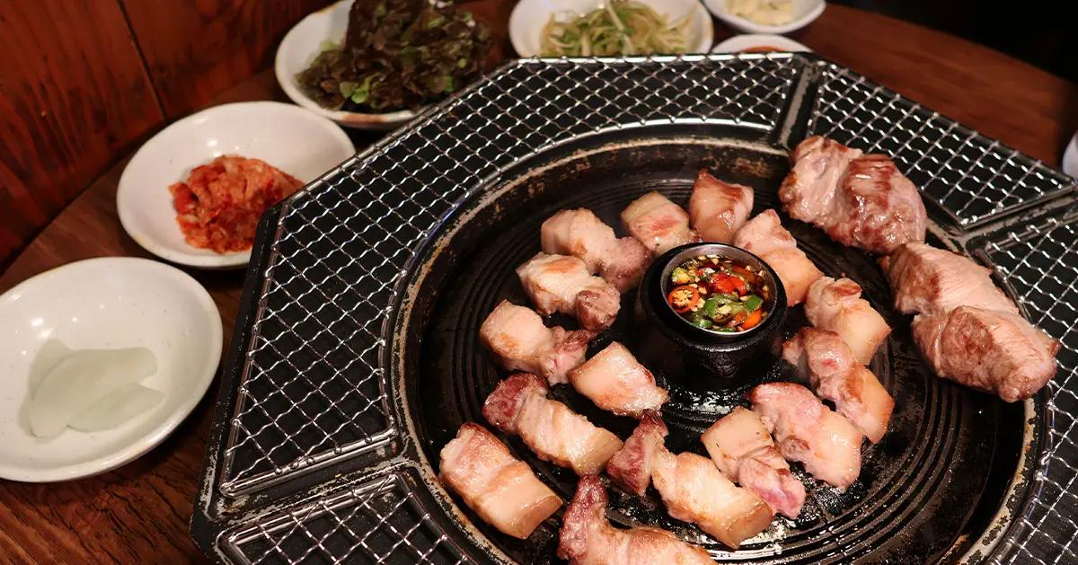 Don Juneun NamjaㅣPopular Korean BBQ restaurant in Hongdae