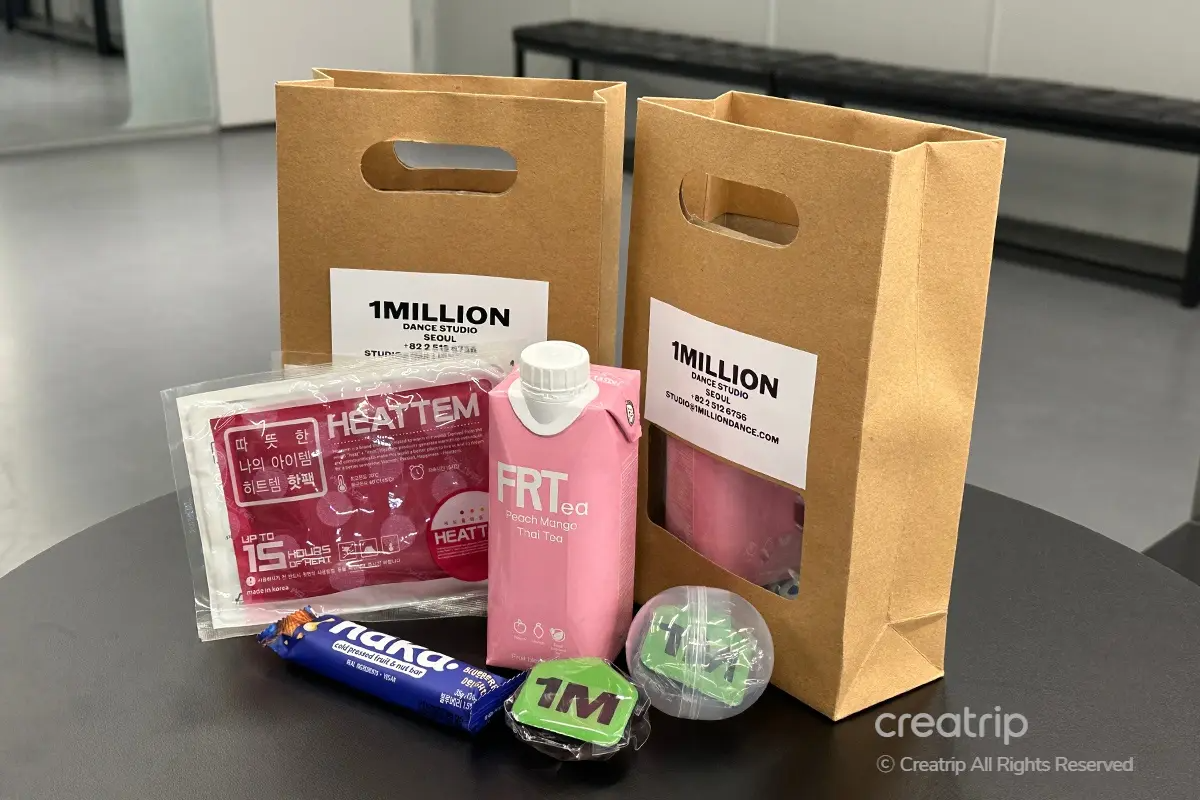 1MILLION Dance Studio free gift set with class