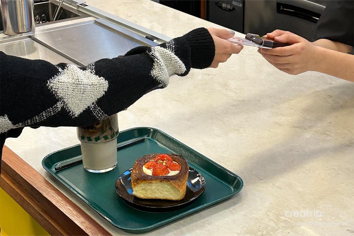 韓国旅行 韓国グルメ ソウル 乙支路 COLECTIVO 乙支路PINEAVENUE 韓国カフェ