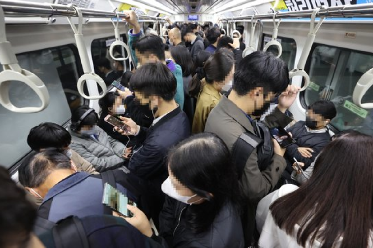 韓國地鐵 首爾地鐵 首爾地鐵新政策 韓國交通 首爾交通 無座位車廂 韓國地鐵無座位車廂 首爾地鐵無座位車廂 首爾地鐵4號線 首爾地鐵7號線