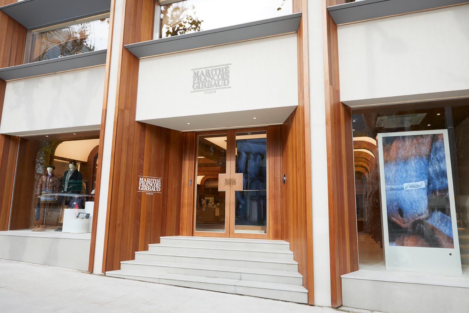 韓國首爾明洞的MARITHÉ法式潮牌實體店門口照片