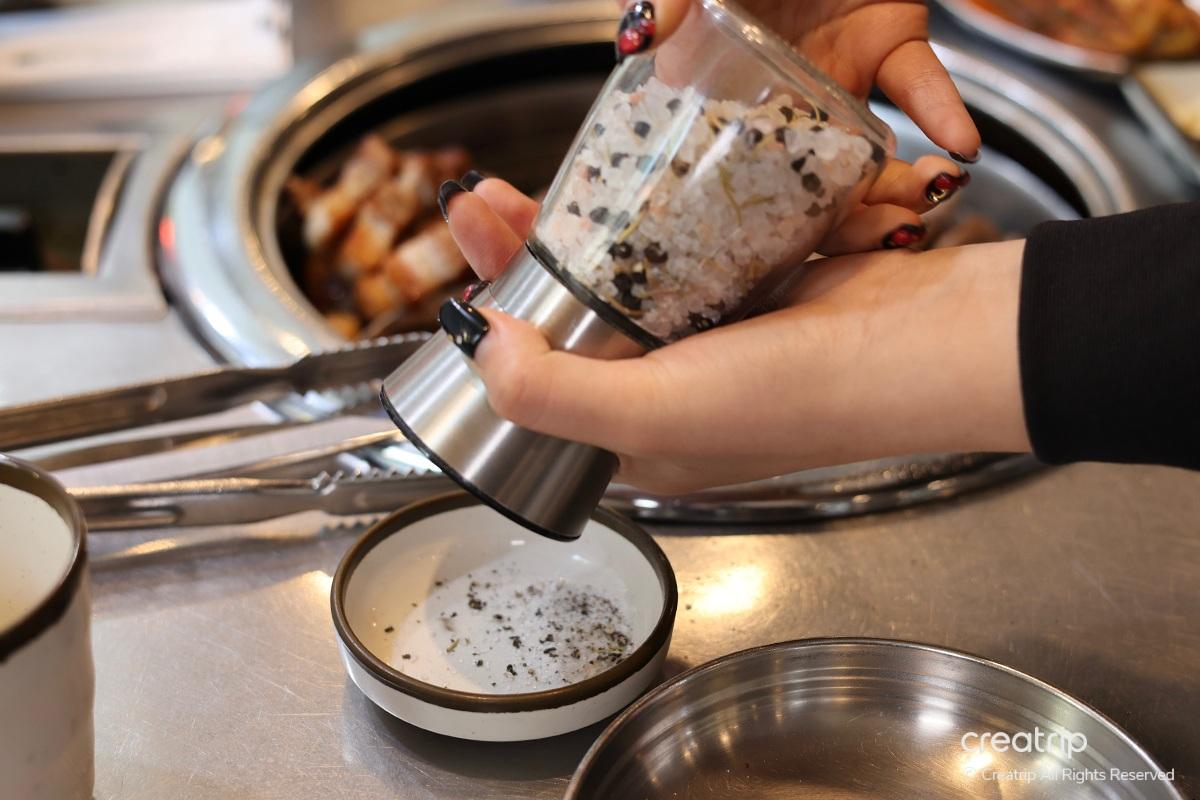 首爾好玩 月火食堂 麻浦 麻浦站 麻浦美食 麻浦烤肉 蜜蠟熟成 烤肉 韓國烤肉