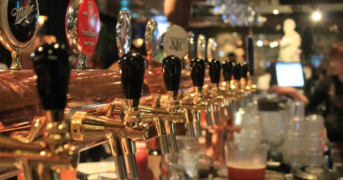 Quán rượu & quán nướng nổi tiếng ở ItaewonㅣPROST