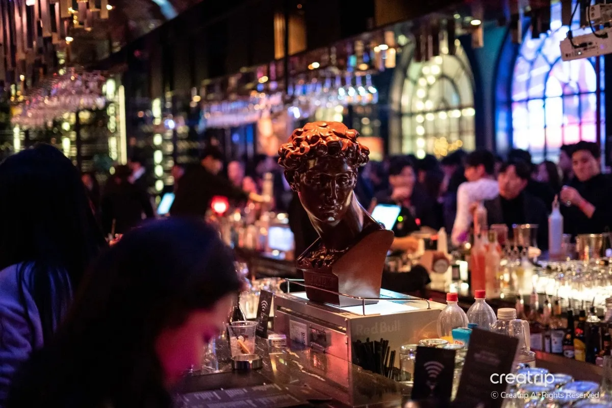 韓國酒吧 韓國bar 首爾酒吧 首爾bar 首爾酒吧推薦 韓國夜生活 聖水酒吧 東大門酒吧 弘大酒吧 梨泰院酒吧 韓國特色酒吧 推薦 介紹 預約 價錢 梨泰院 Glam Lounge