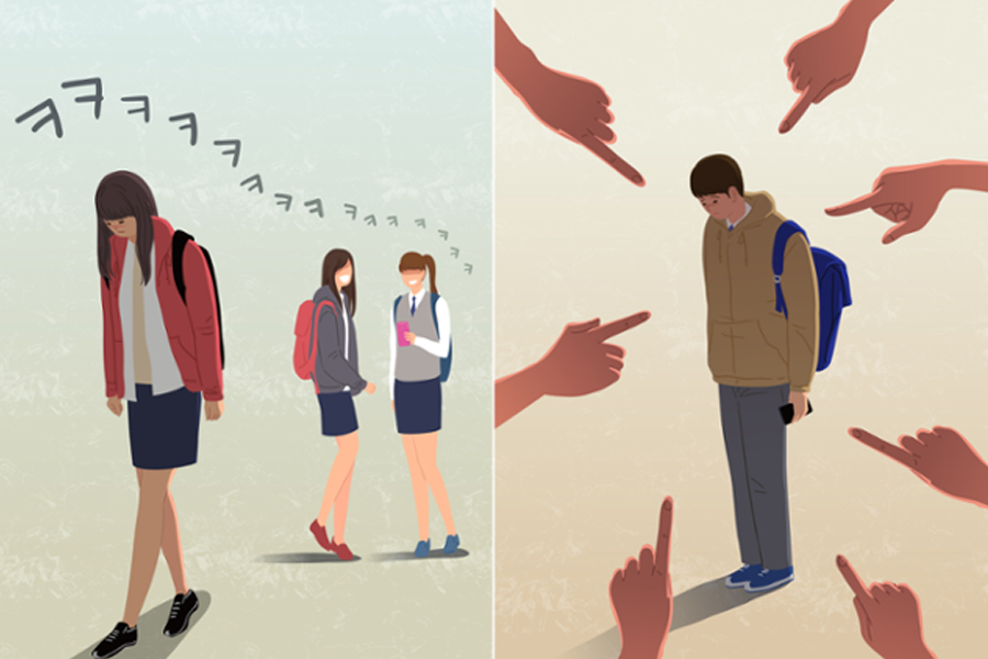 韓國校園霸凌情境：兩名學生在笑談，另一名學生低著頭走開，旁觀學生以嘲笑的表情看待她。