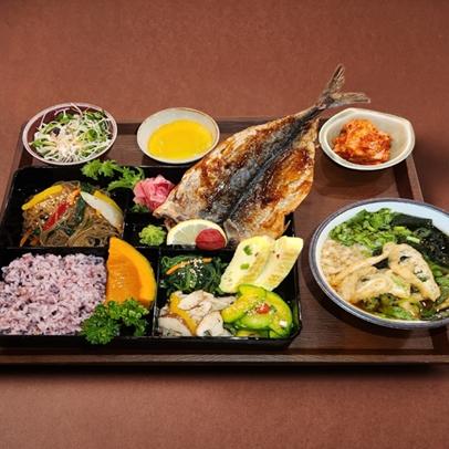 在Macheuya餐廳享用的日本傳統蕎麥麵套餐