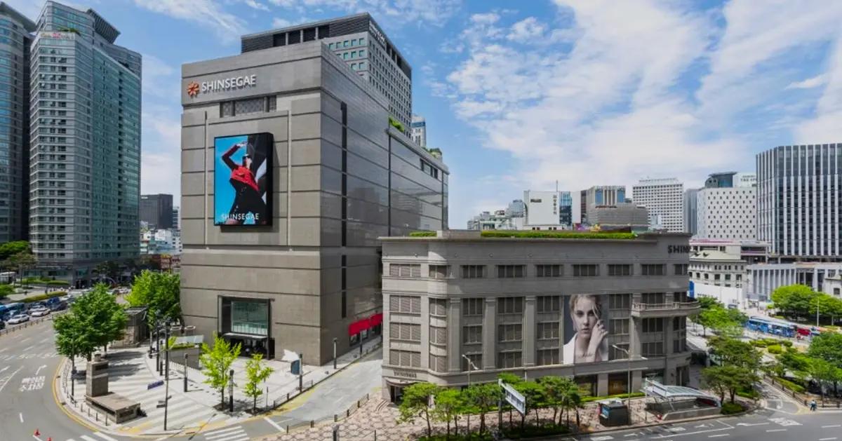 A must-visit department store in Myeongdong: SHINSEGAE THE MAIN