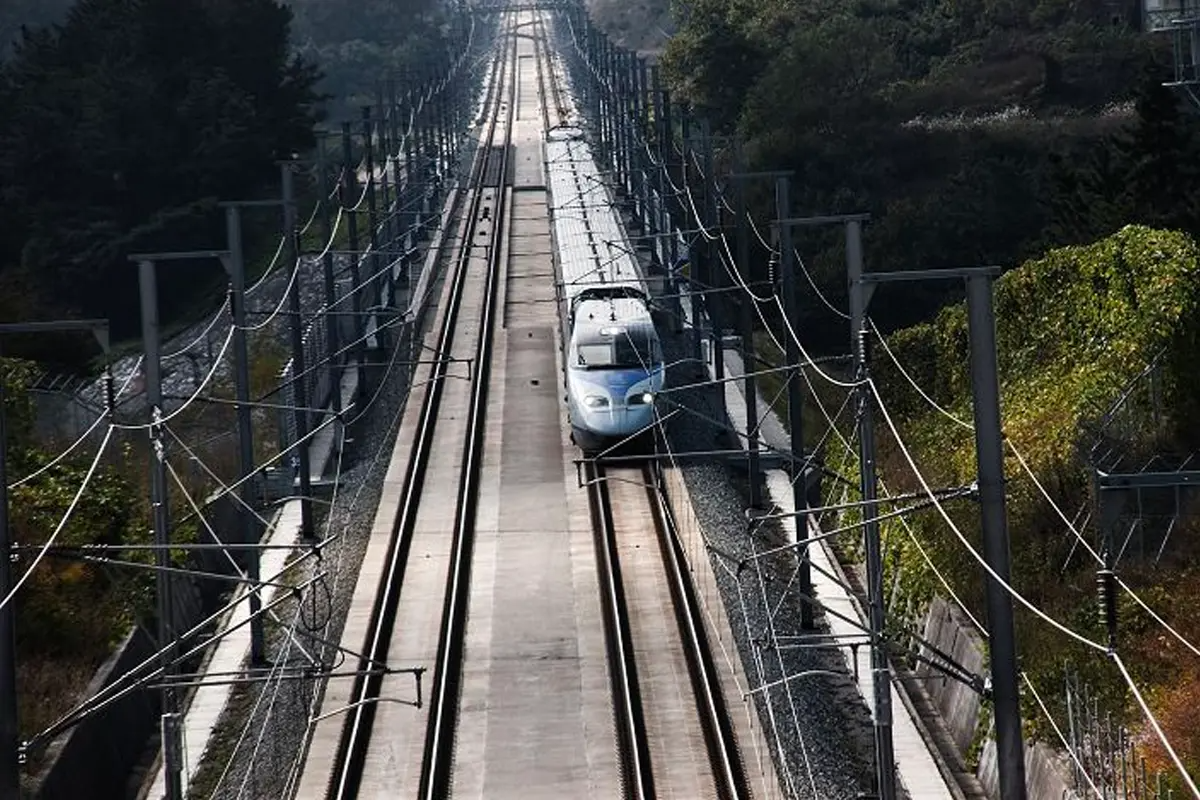 首爾去釜山方法 首爾去釜山時間 釜山去首爾方法 釜山去首爾時間 KTX 韓國KTX 韓國火車 韓國高速火車 KTX車票 KTX車飛 首爾釜山2小時 KTX青龍 韓國新型火車