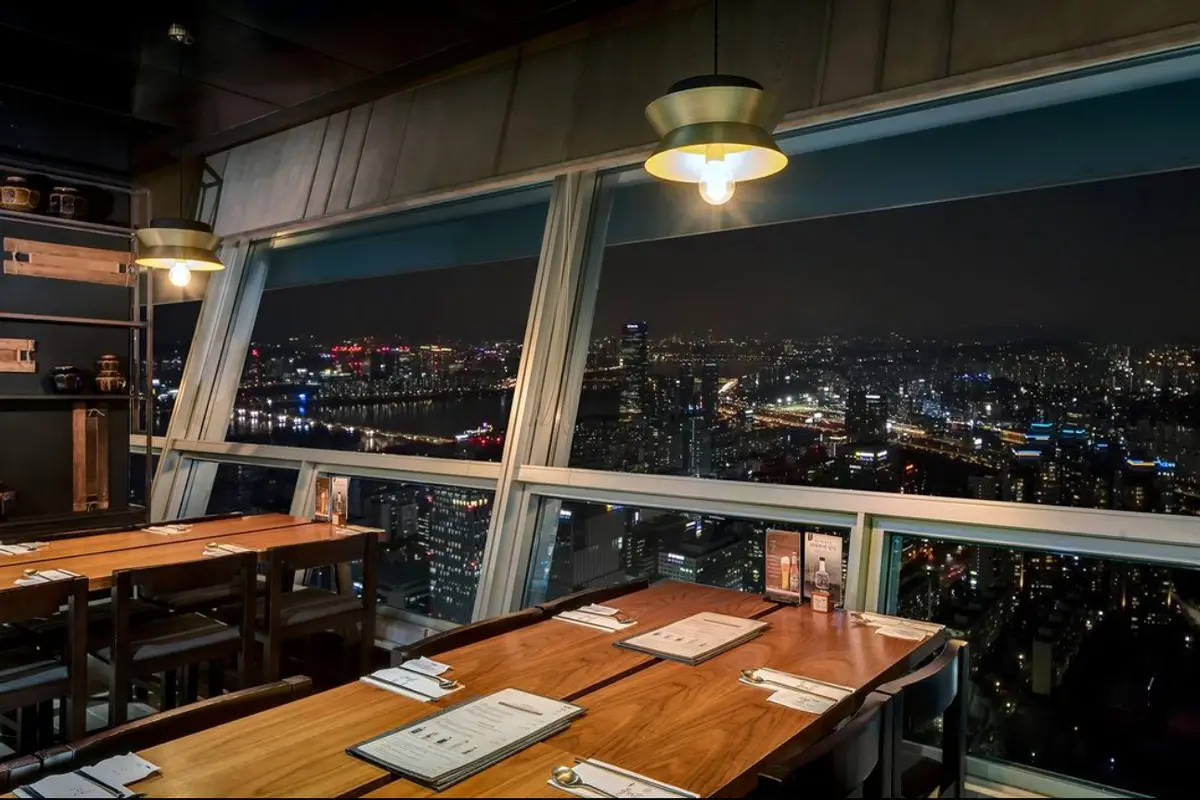 首爾fine dining 首爾高級餐廳 首爾氣氛好餐廳 首爾浪漫餐廳 漢江景餐廳 浪漫景觀餐廳 漢江餐廳 首爾高級餐廳推薦 首爾fine dining推薦 情侶餐廳 約會餐廳 士大夫家倉庫 사대부집곳간 the skyfarm