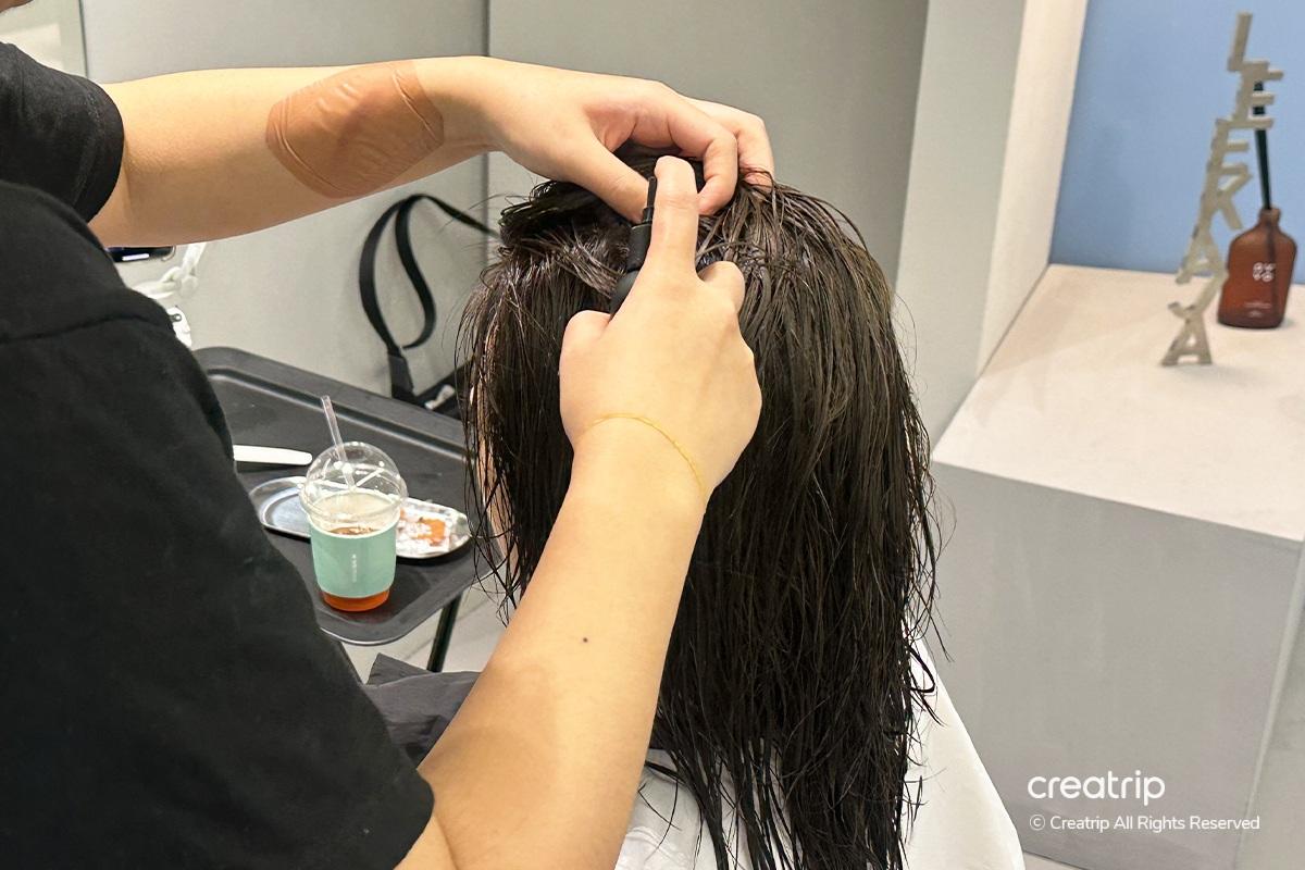 LEEKAJA HAIR LEEKAJA HAIR明洞店 沙龍 韓國染髮 韓系染髮 明洞美髮 頭髮護理 明洞美容院 韓國沙龍 清潭 美髮 染髮 剪髮 護髮 美髮廊 髮廊 美髮院 美容院 韓國美髮 韓國美髮院 韓國髮廊 明洞 首爾美髮 燙髮 美髮推薦