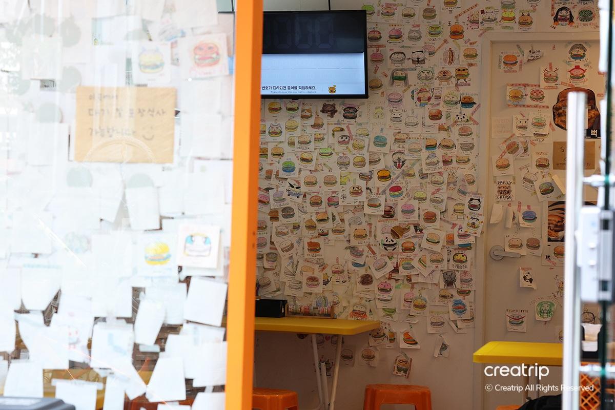 Burg Burg 梨泰院 梨泰院美食 手工漢堡 漢堡 辣雞翅 起司漢堡 Burg Burg梨泰院店