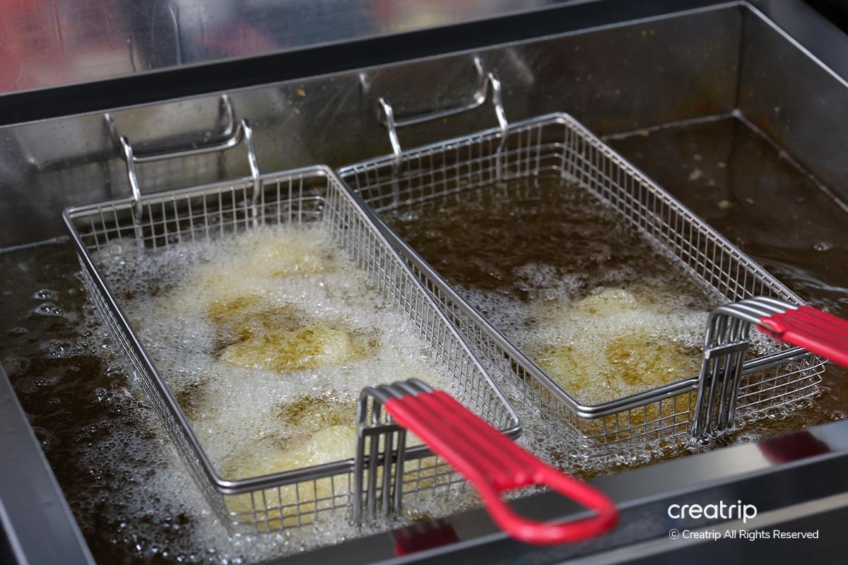 Burg Burg 梨泰院 梨泰院美食 手工漢堡 漢堡 辣雞翅 起司漢堡 Burg Burg梨泰院店