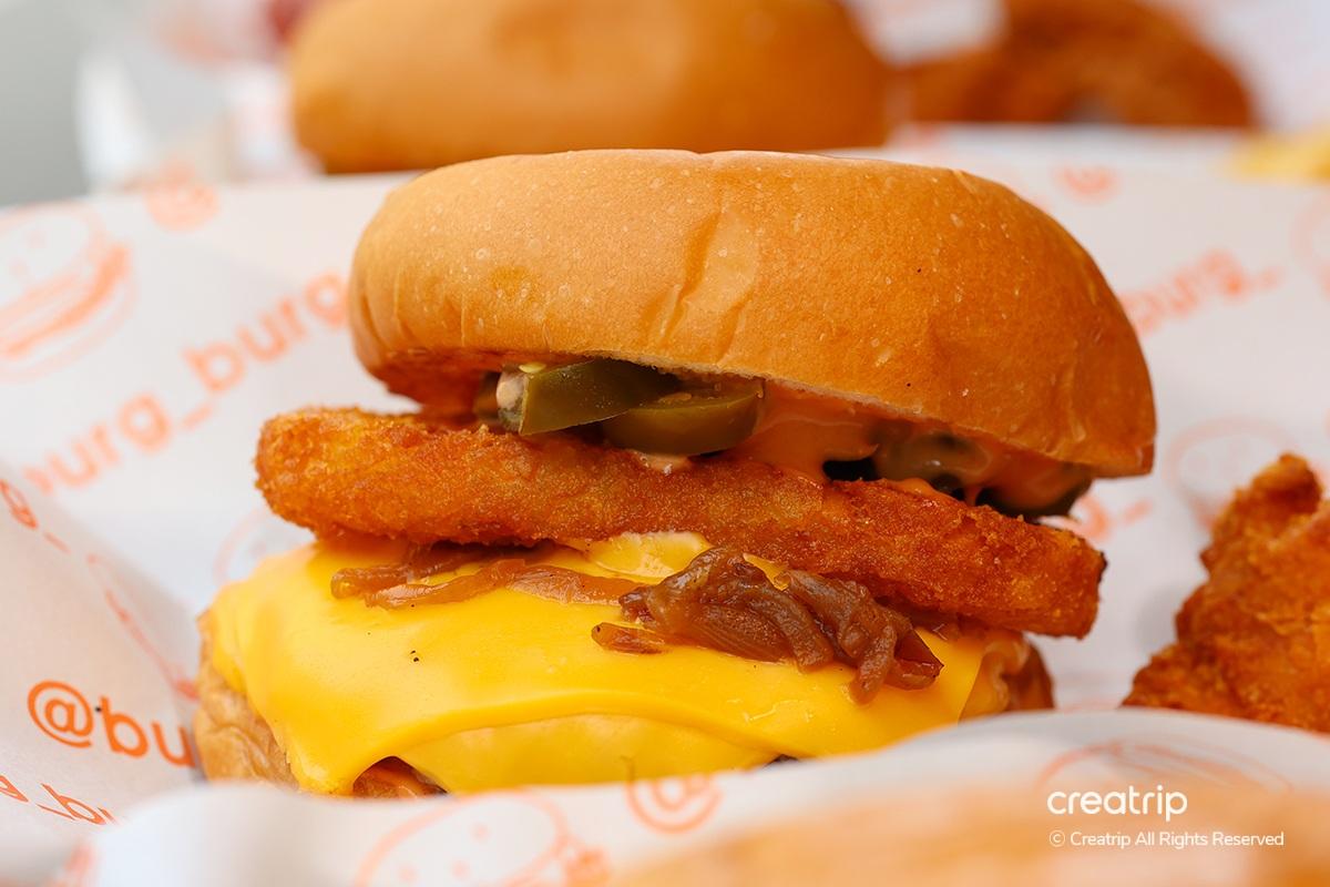 Burg Burg 梨泰院 梨泰院美食 手工漢堡 漢堡 辣雞翅 起司漢堡 Burg Burg梨泰院店