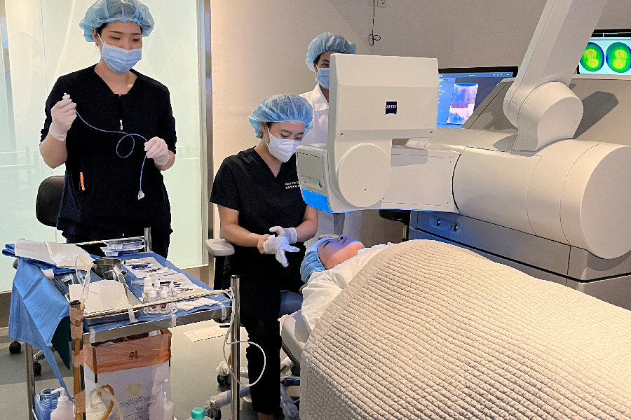 韓國近視雷射 推薦 韓國全飛秒SMILE 手術推薦 評價 首爾江南 眼科診所 雷射